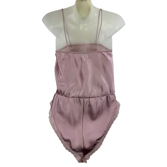 1970's BODY CHIC USA lavender satin and lace teddy onsie MEDIUM - Picture 7 of 8